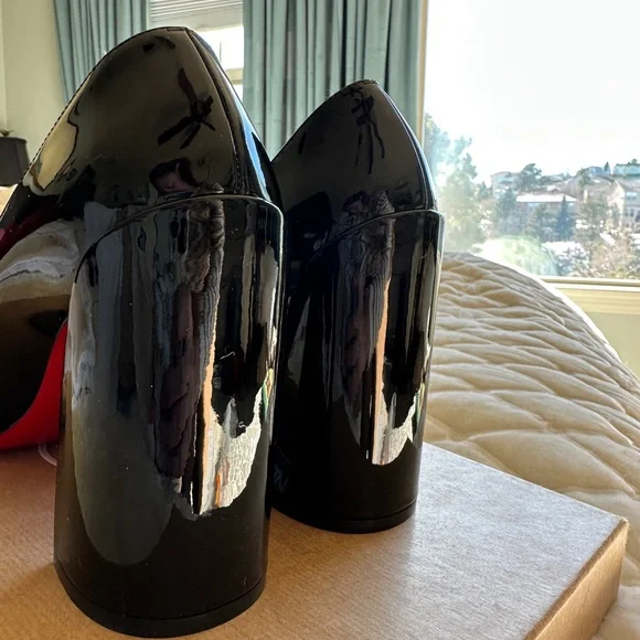 NIB Louboutin Glossy Patent Leather Chunky Heels - Picture 14 of 16